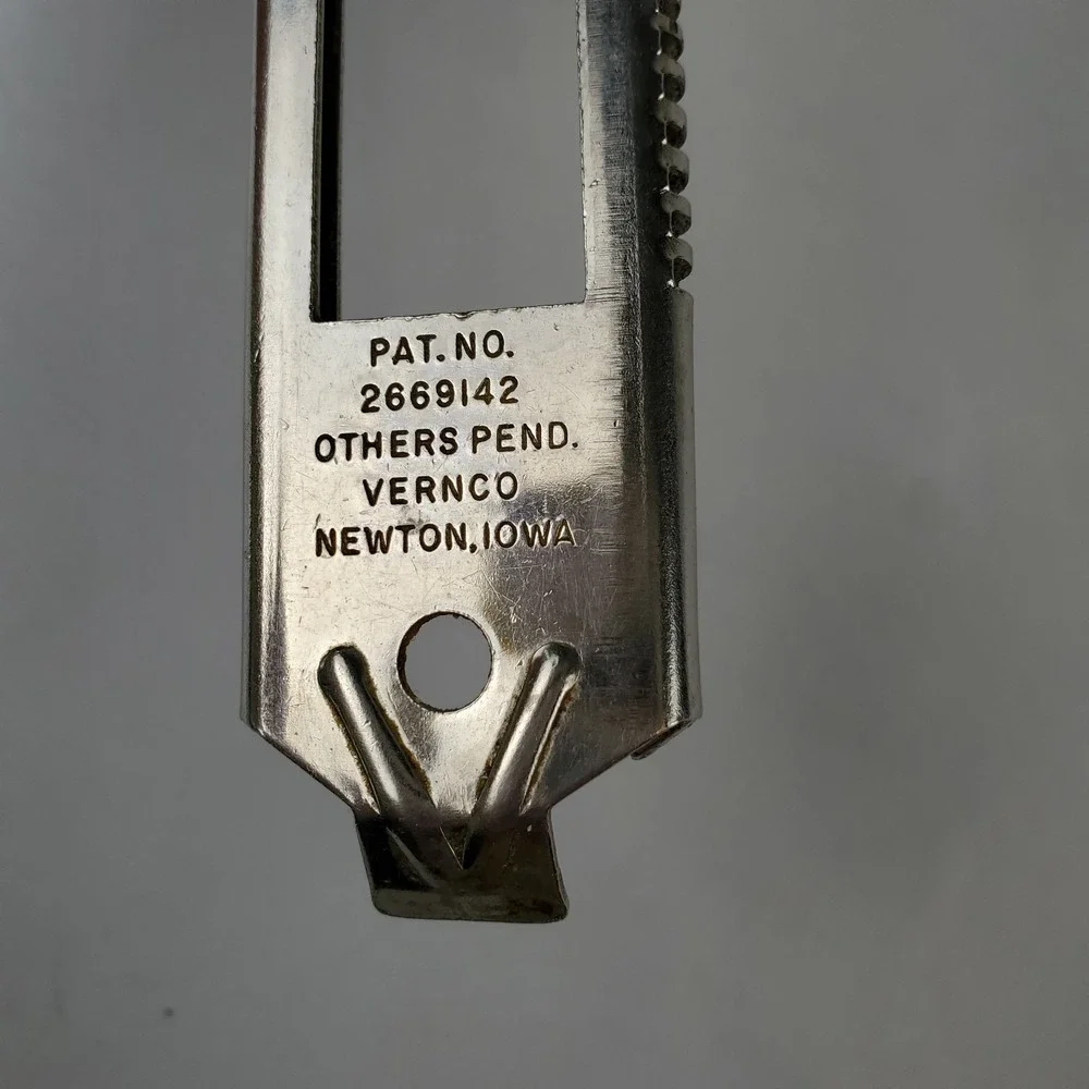 Vintage Adjustable Jar/Can/Bottle Opener Kitchen Multi-Tool Pat 26691412